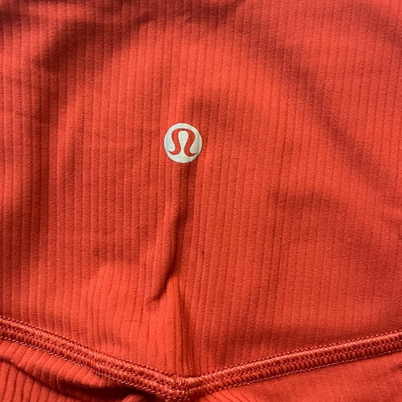 Lululemon. Size 2. Align Rust Orange leggings. 25” inseam. - Picture 3 of 5